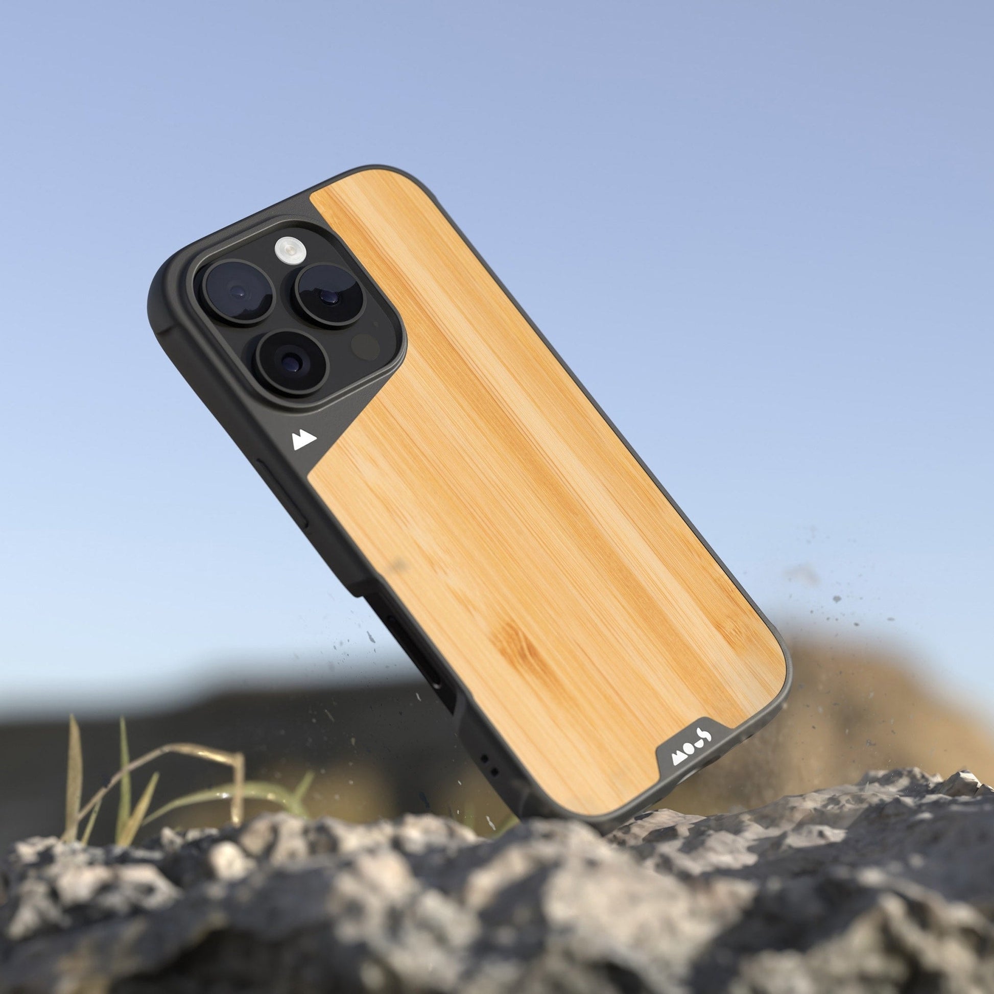 Protective wood bamboo iPhone 16 phone case MagSafe | iPhone 16 Pro Max,iPhone 16 Pro
