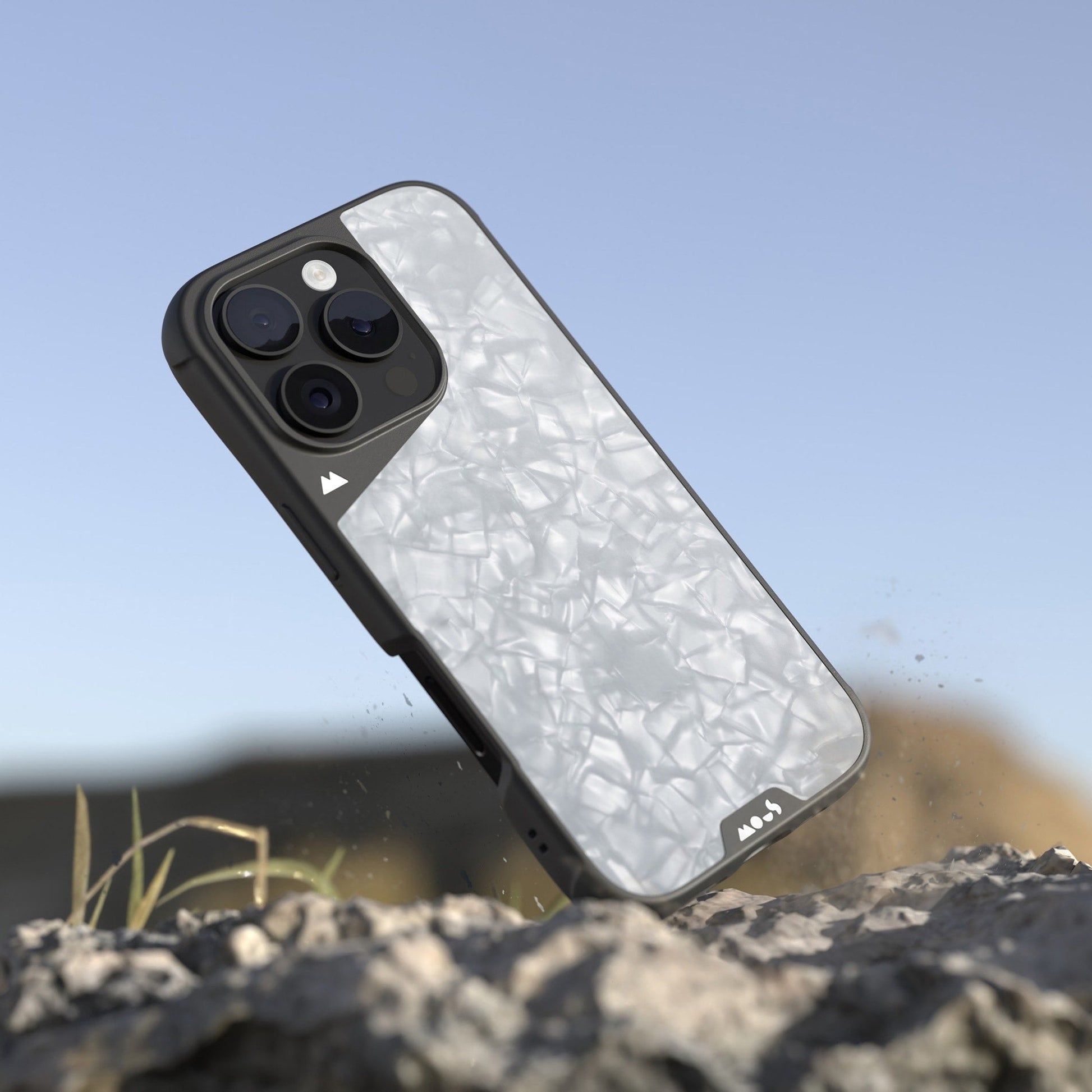 MagSafe compatible protective iPhone 16 Pro case silver glitter | iPhone 16 Pro Max,iPhone 16 Pro